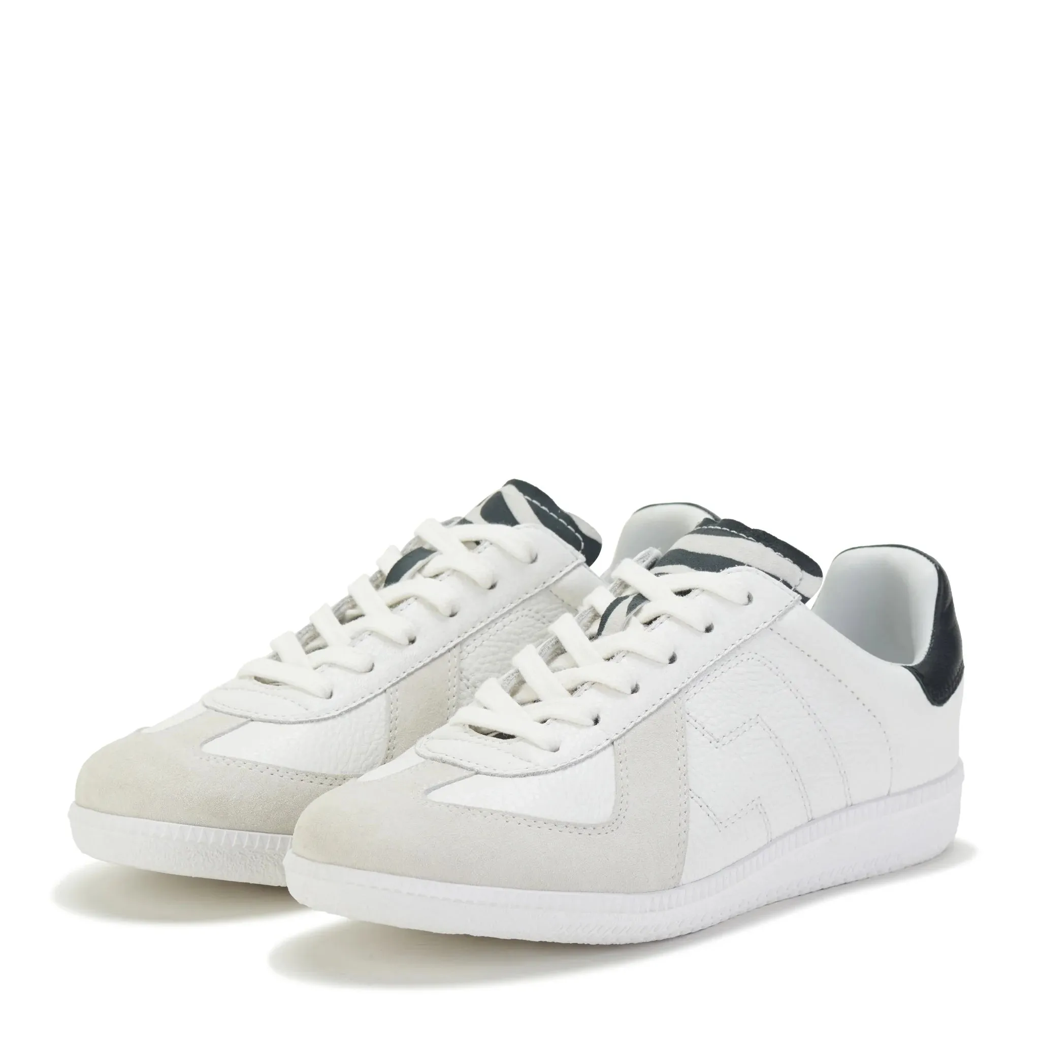 Pace Sneaker in White/Zebra