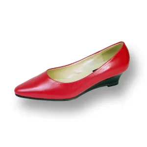 PEERAGE Gloria Women's Wide Width Leather Wedge Shoes
