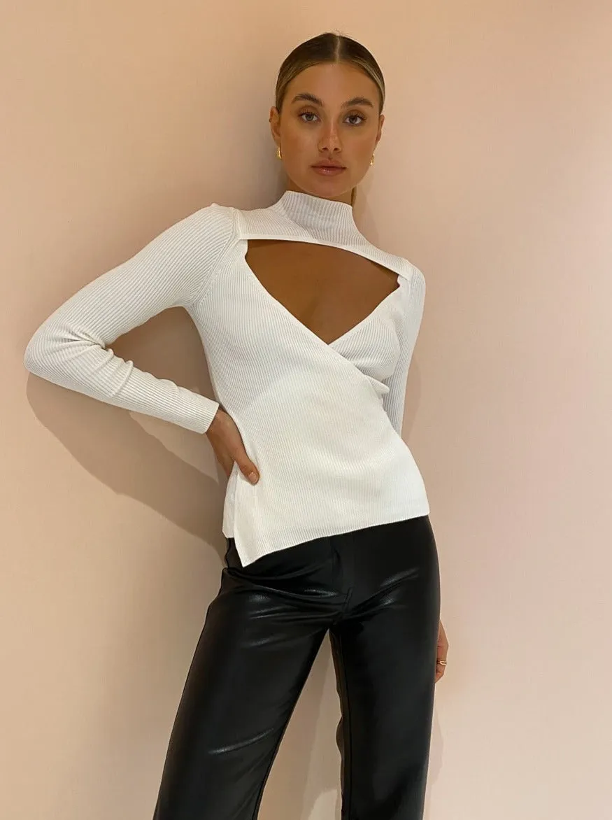 Sovere Allure Wrap Knit in Milk